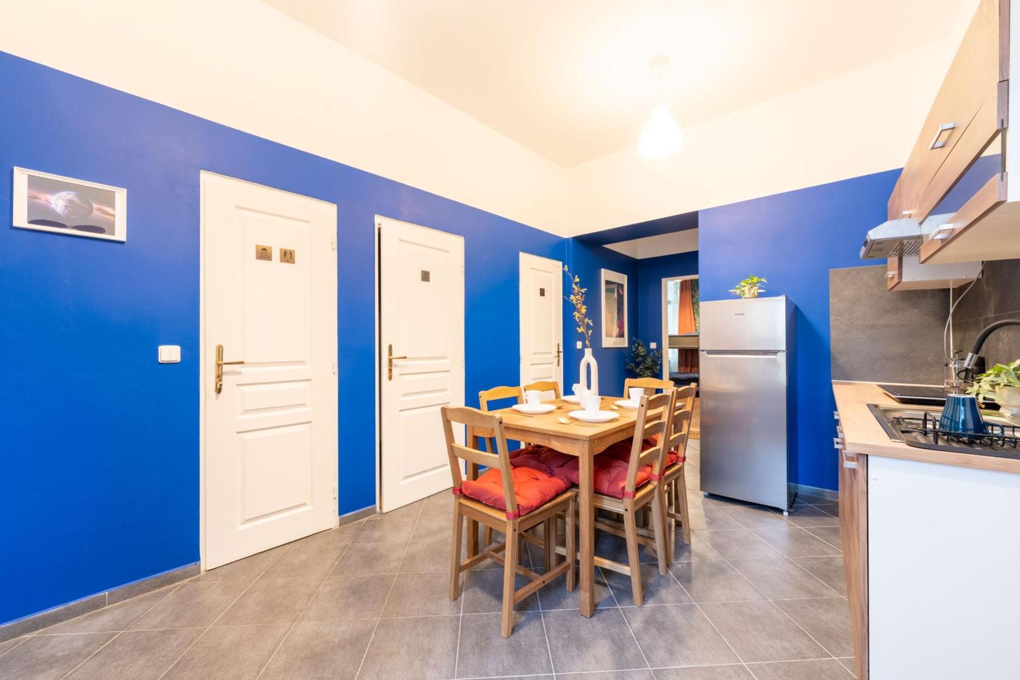 Stellar Female Albergue Praga